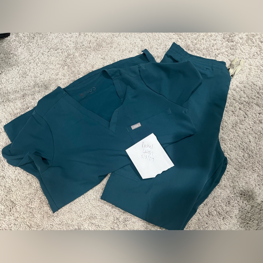 Catarina medium top yola tall large pants